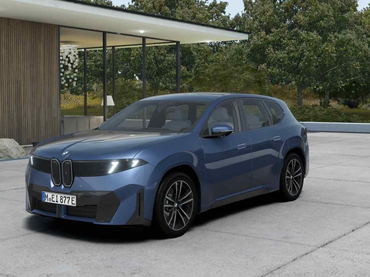 BMW iX3