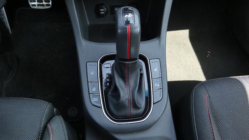 Hyundai i30 1.5 T-GDI N-Line - fotka 18 z 23