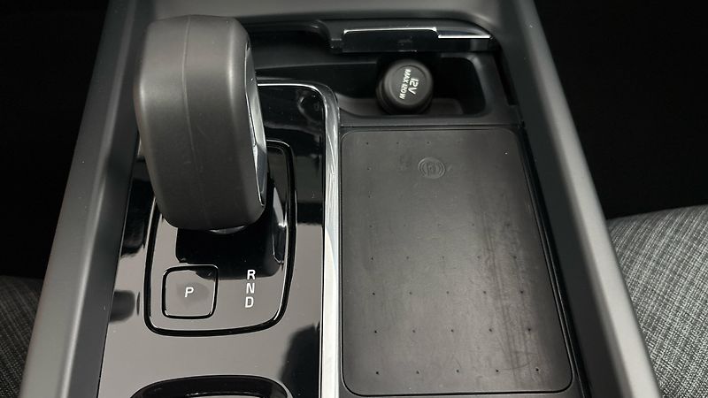 Volvo XC60 2.0 T6 AUT AWD Recharge Core - fotka 24 z 32