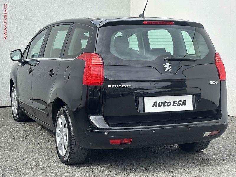 Peugeot 5008 (2011) 1.6 HDi, AC, tempo, park - fotka 6 z 16