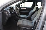 Volvo XC40 (2025) Plus,B3 Mild hybrid, REZERVACE - náhled 7
