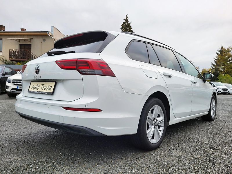 Volkswagen Golf Variant 2.0 TDi BMT 85kW LIFE - fotka 39 z 49