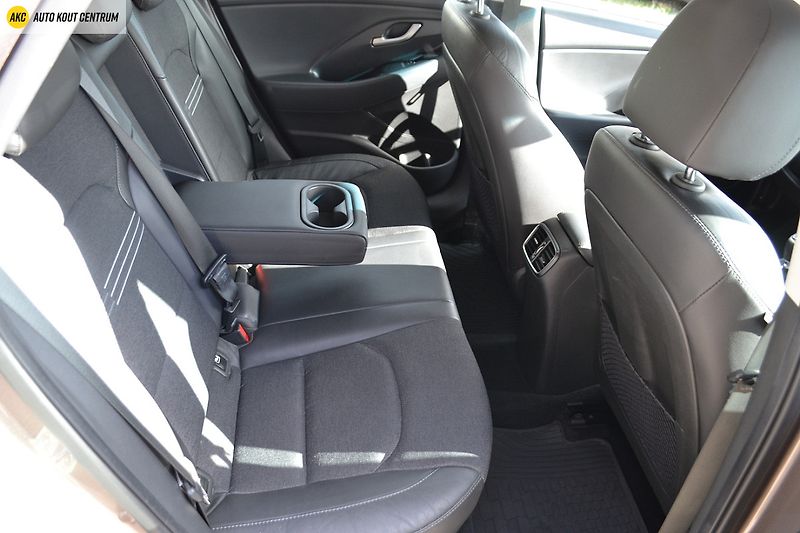 Hyundai i30 FASTBACK 1,5 T-GDI MT STYLE - fotka 17 z 62