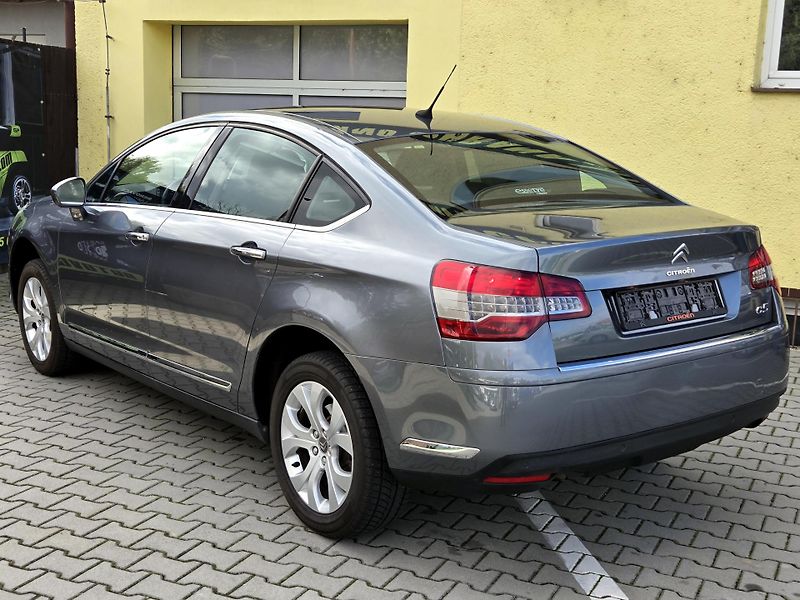 Citroën C5 2,0HDi 120kW SERV.KN,ROZVODY  - fotka 9 z 43