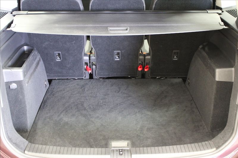 Volkswagen Touran 1,2 TSI 1.majitel - fotka 5 z 31