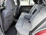 Mercedes-Benz 124 300 D 83kW ČR - náhled 13