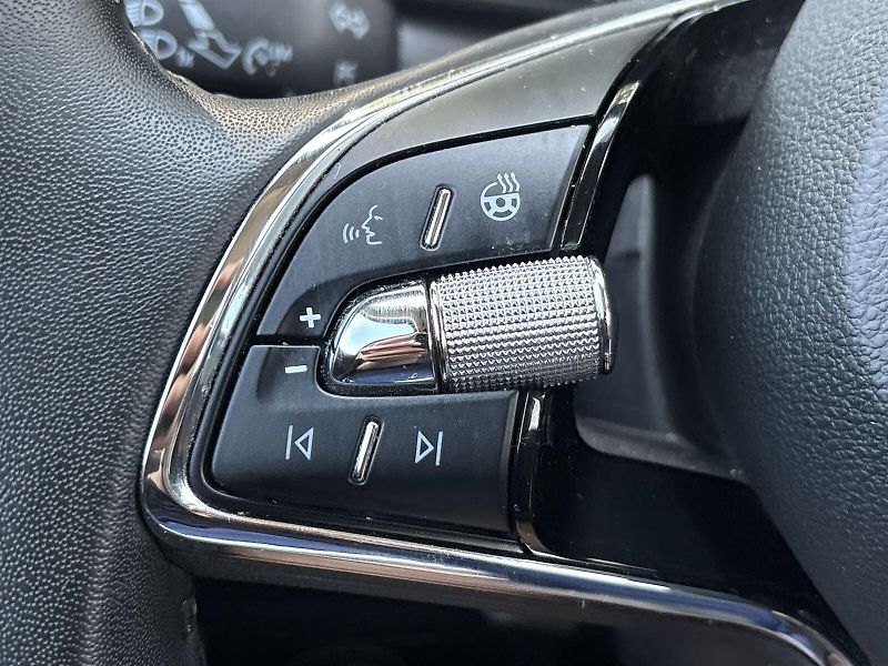 Škoda Kamiq (2023) 1.0 TSI Style - fotka 18 z 29