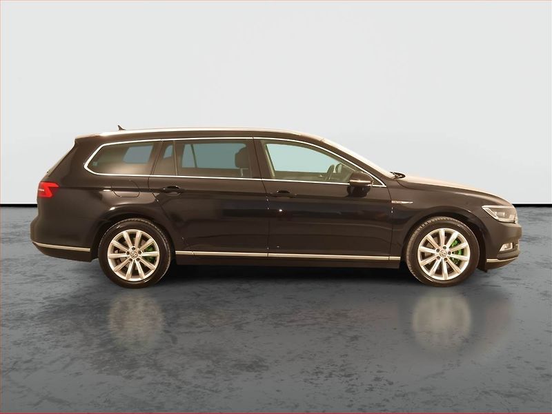Volkswagen Passat (2016) Highline 2.0 TDI, 4X4 - fotka 6 z 16