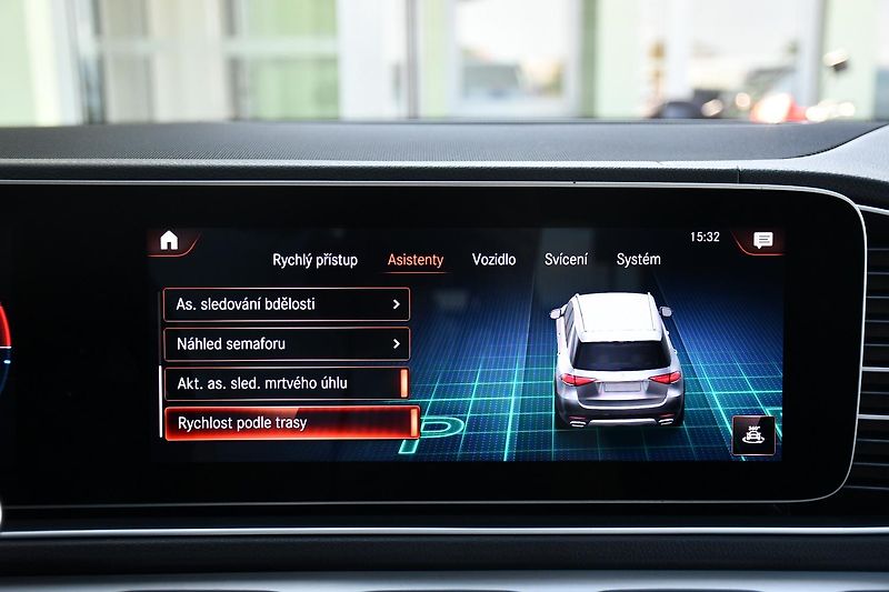 Mercedes-Benz GLE 350DE 4MATIC - fotka 32 z 42
