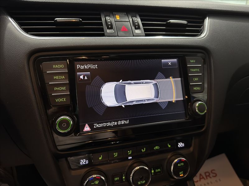 Škoda Octavia 1,8   TSI DSG EA888 ELEGANCE - fotka 18 z 38