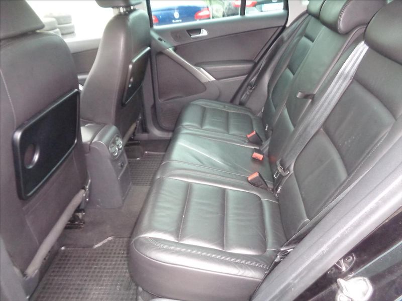 Volkswagen Tiguan 2,0 TDI - fotka 14 z 22
