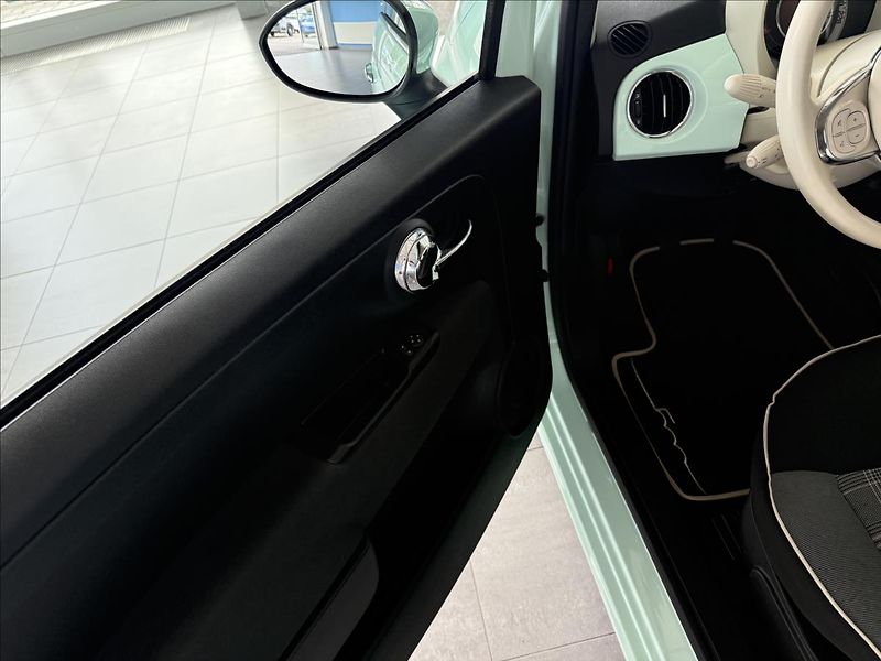 Fiat 500 1,2   1.MAJITEL,LOUNGE,SERVISK - fotka 9 z 21