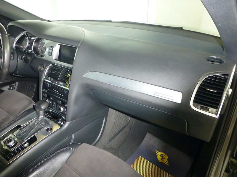Audi Q7 (2011) 3,0TDI*VYHŘ.SE*NAVIGACE*XENON - fotka 23 z 31