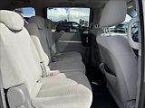 Kia Carnival 2,9 CRDi 136kW 7 Míst - náhled 12