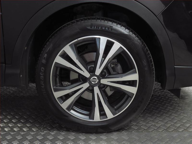 Nissan Qashqai (2017) N-Connecta 1.2 DIG-T, Automat - fotka 15 z 24