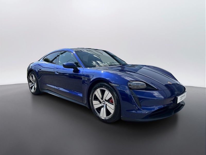 Porsche Taycan 4S - fotka 7 z 30
