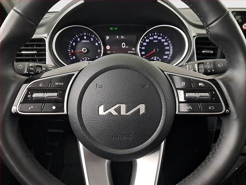Kia Ceed (2026) 1.5 T-GDI - fotka 17 z 19