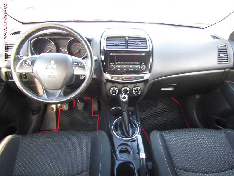 Mitsubishi ASX (2015) 1.6 MIVEC, ČR, AC, temp - fotka 8 z 18