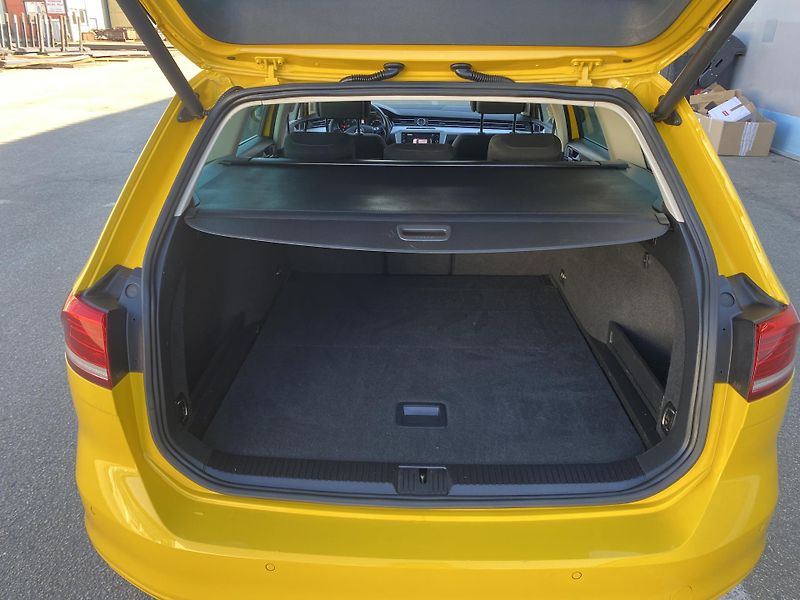 Volkswagen Passat (2019) 2,0 TDi Comfortline  - fotka 15 z 49