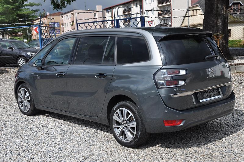 Citroën Grand C4 Picasso 1.6HDi 88kW Exclusive Automat - fotka 4 z 24