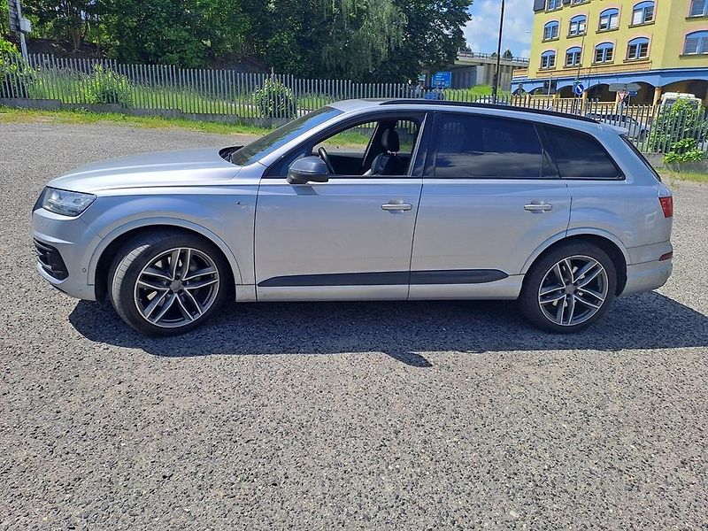 Audi Q7 (2017) - fotka 4 z 28