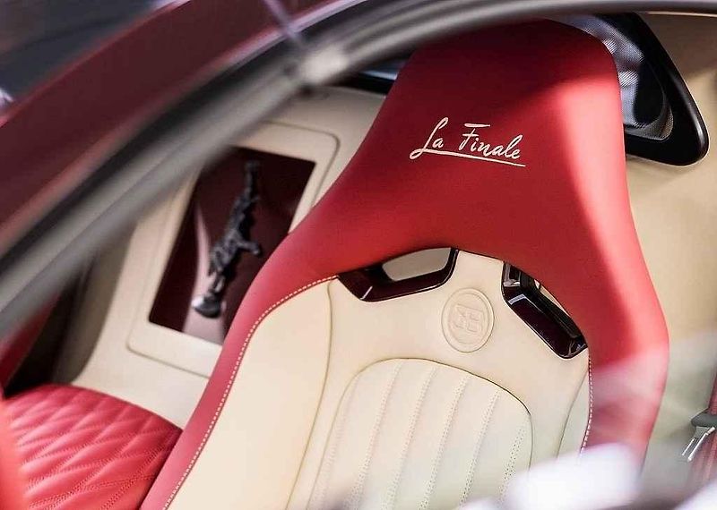 Bugatti Veyron.
