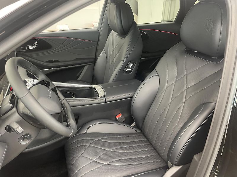 Omoda 9 (2025) Omoda 9 PHEV Premium  - fotka 9 z 69