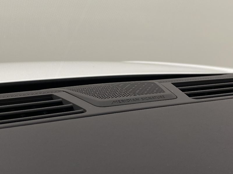 Land Rover Range Rover P530 AUTOBIOGRAPHY REZERVACE - fotka 29 z 83