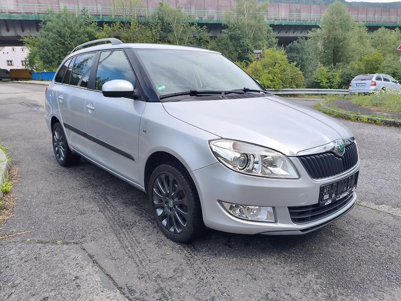 Škoda Fabia (2013) 1,2 TSI Style combi - fotka 4 z 32