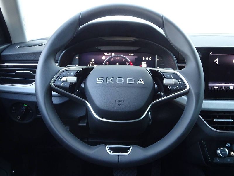 Škoda Scala (2025) 1,0TSi /85kW DSG Top Selection - fotka 28 z 29