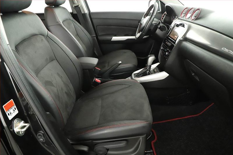 Suzuki Vitara (2017) 1.4 BoosterJet, 4X4, Automat - fotka 7 z 20