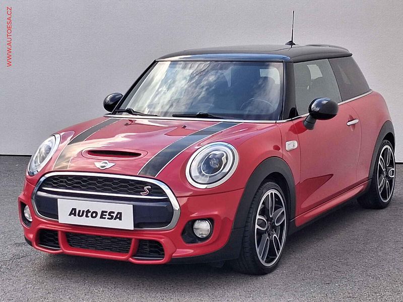 Mini Cooper S (2018) 2.0 i, AT, kůže, panor - fotka 3 z 16