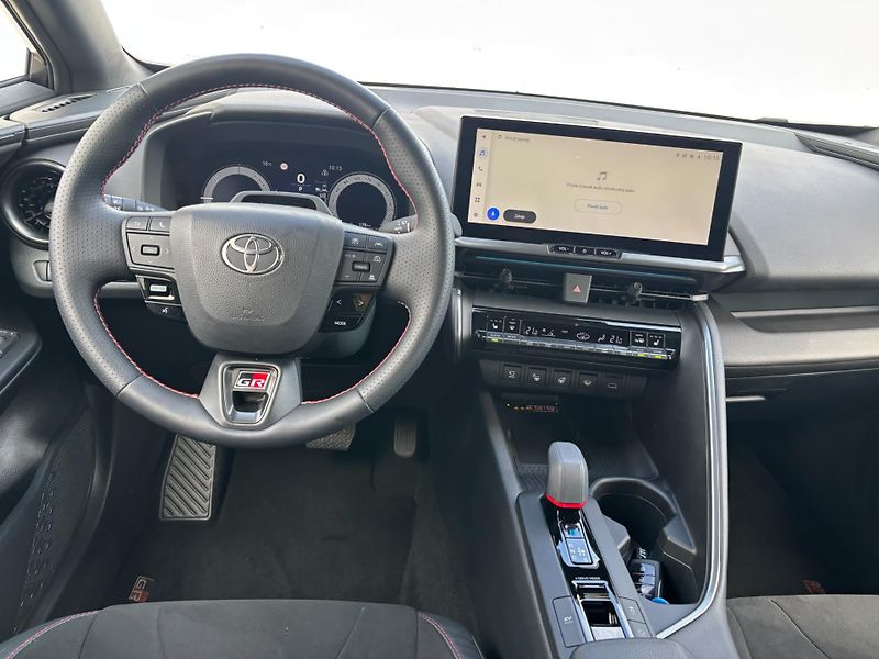 Toyota C-HR 2,0 HEV e-CVT GR Sport - fotka 5 z 26
