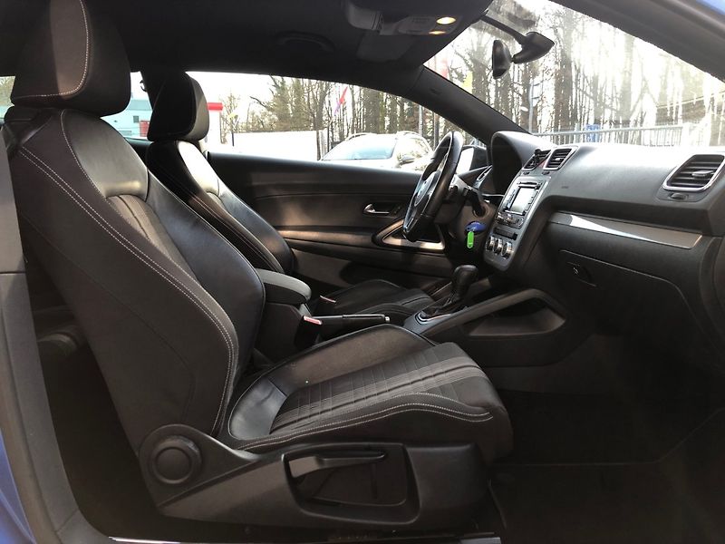 Volkswagen Scirocco (2012) 2.0 Sport - fotka 12 z 42