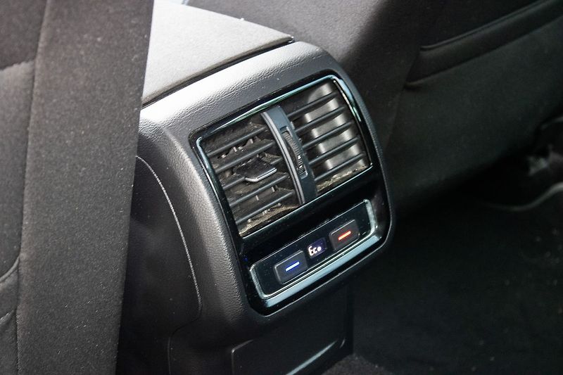 Volkswagen Passat - fotka 19 z 21