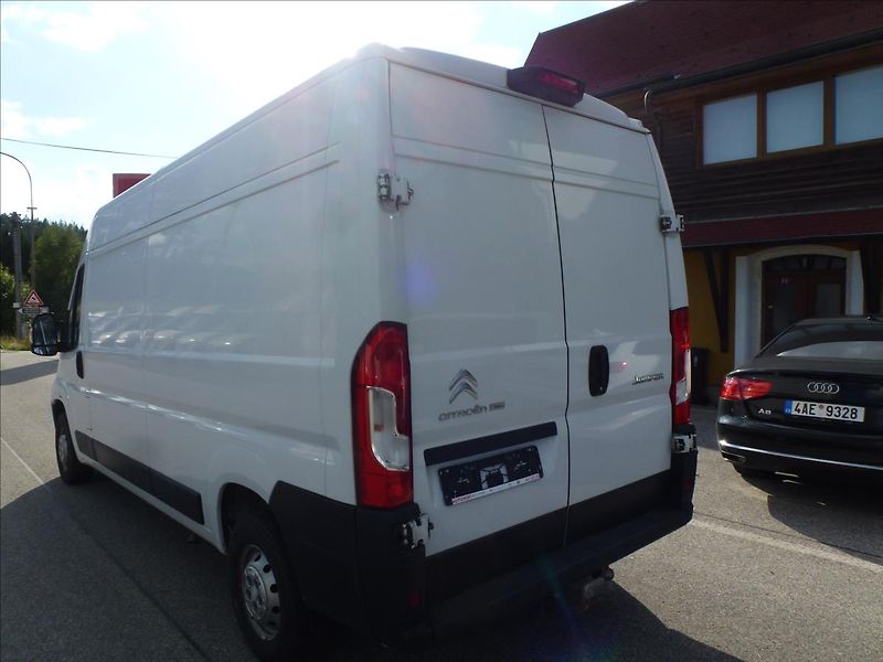 Citroën Jumper 2,2 BHDI L3H2 140HP - fotka 11 z 29