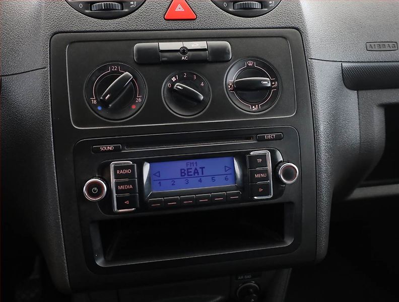 Volkswagen Caddy (2008) 1.9 TDI, ČR, DPH - fotka 8 z 14
