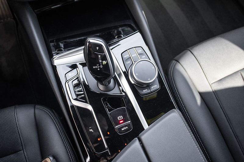 BMW Řada 5 530d, 210kW,48V, MHEV, DPH - fotka 21 z 29
