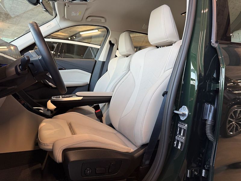 BMW X1 20d sDrive,X-Line,Harman,Tažné - fotka 16 z 33
