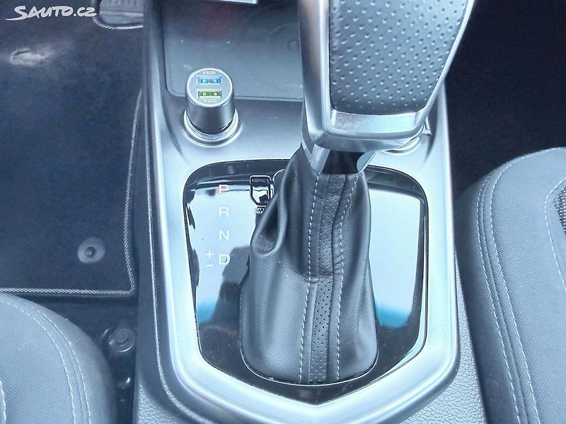 SsangYong Tivoli Grand 1.5 GDI Style Plus - fotka 18 z 33