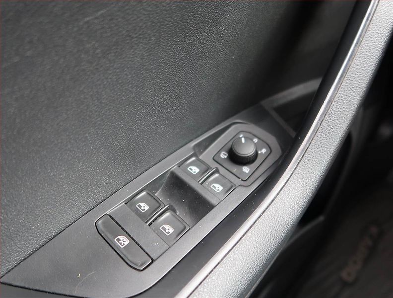 Škoda Karoq (2022) Sportline 2.0 TDI - fotka 16 z 20