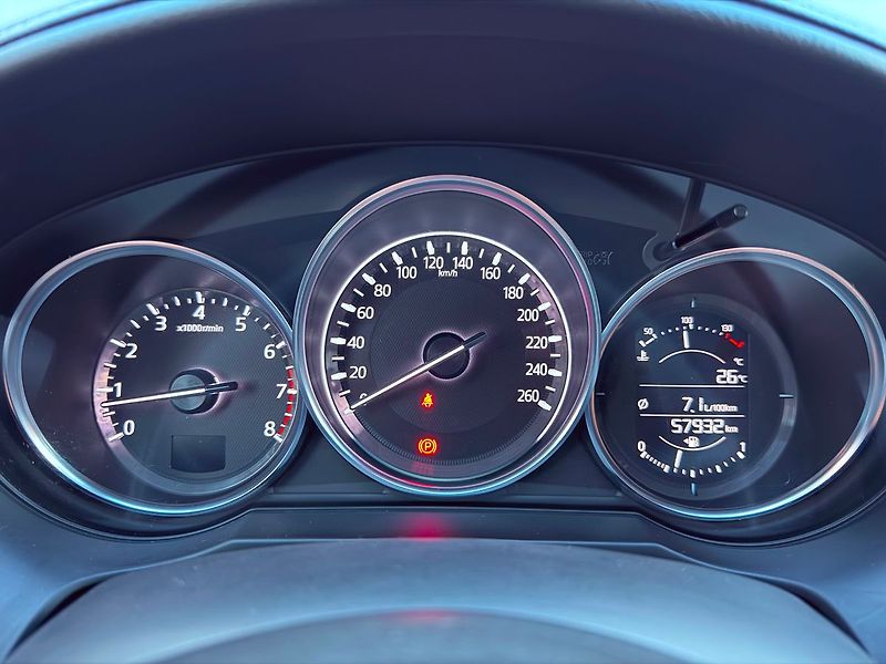 Mazda 6 2.0 Exclusive - Line, 1.Maj - fotka 18 z 31