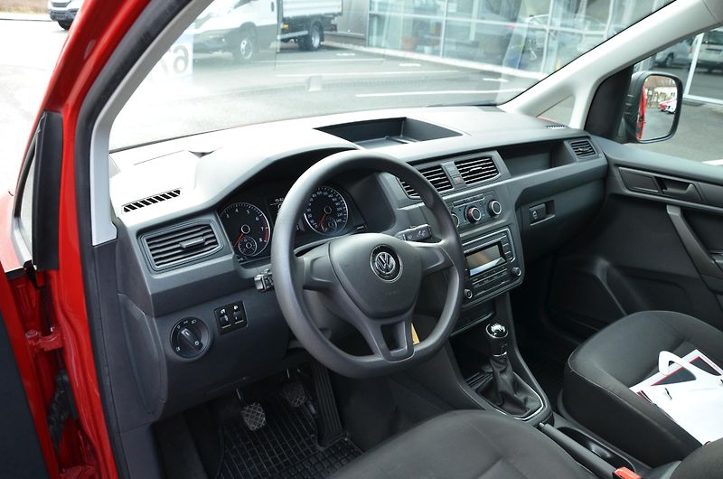 Volkswagen Caddy (2020) 1.4 TGI Maxi BMT dílna - fotka 11 z 15