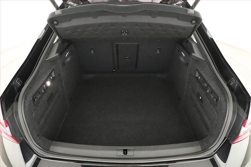 Škoda Superb (2020) Style 2.0 TDI - fotka 19 z 20