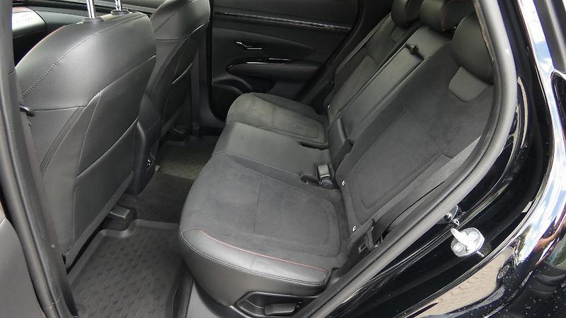 Hyundai Tucson 1.6 T-GDI MHEV 110kW Style 4x2 - fotka 20 z 23