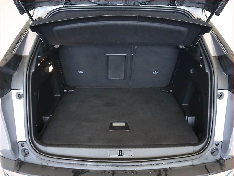 Peugeot 3008 (2023) Family 1.5 BlueHDi - fotka 14 z 22