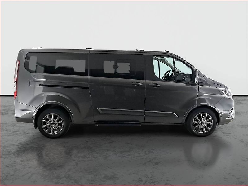 Ford Tourneo Custom (2022) Titanium 2.0 EcoBlue mHEV, ČR - fotka 6 z 21