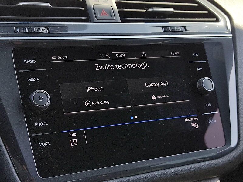 Volkswagen Tiguan Allspace (2021) 1,5 Tsi 110 Kw DSG R-Line - fotka 16 z 38