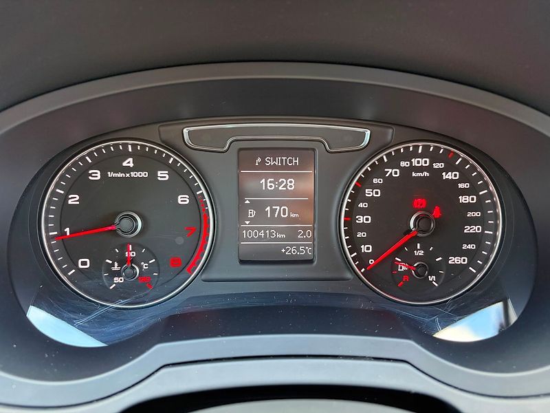 Audi Q3 1.4 TFSi, Serviska, TOP - fotka 15 z 21