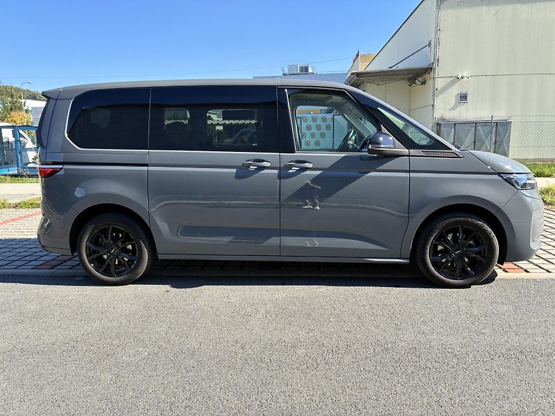 Volkswagen Multivan (2024) - fotka 4 z 7